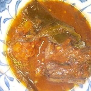 牛テールトマト煮込み